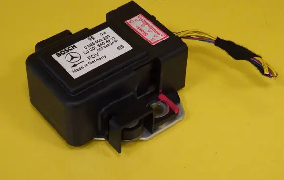 Mercedes-Benz E W210 ESP acceleration yaw rate sensor 0015404517 0265005230