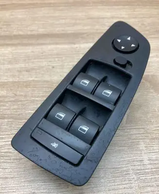 BMW 1 E81 E87 Electric window control switch 6952036