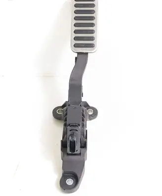 Hyundai Kona I Accelerator throttle pedal 8110