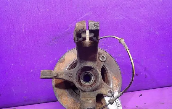 Citroen C1 Front wheel hub spindle knuckle