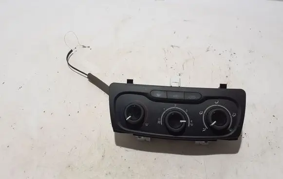 Fiat Tipo Air conditioner control unit module 735643606