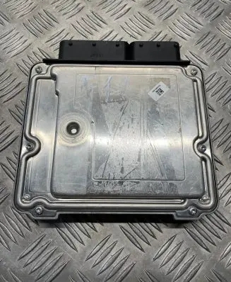 BMW 5 F10 F11 Engine control unit/module 8574091 0281019806 030850720