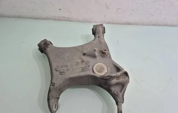 BMW 5 E60 E61 Rear upper control arm/wishbone 6758716