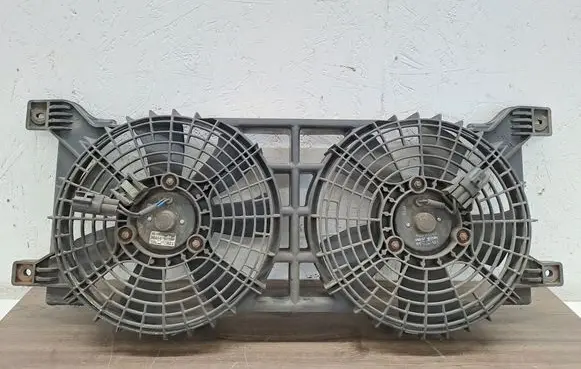 SsangYong Rodius Radiator cooling fan shroud 8821021050