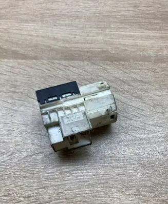 Ford Galaxy Ignition lock contact 95VW11572AC 7M09058656