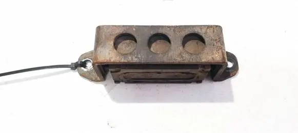 Honda Accord Engine mount bracket seg
