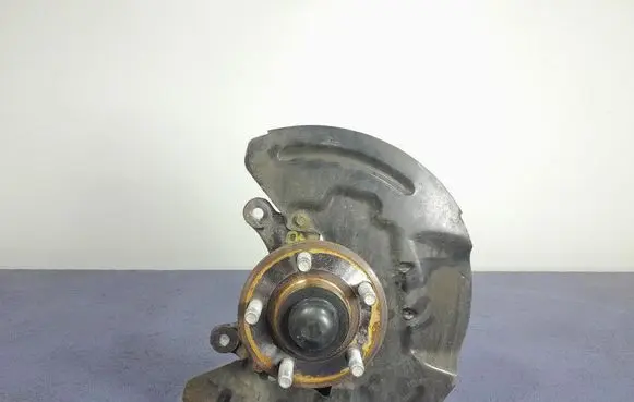 Front wheel hub spindle knuckle