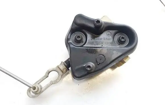 Audi A4 S4 B6 8E 8H Central locking motor 8E5827833