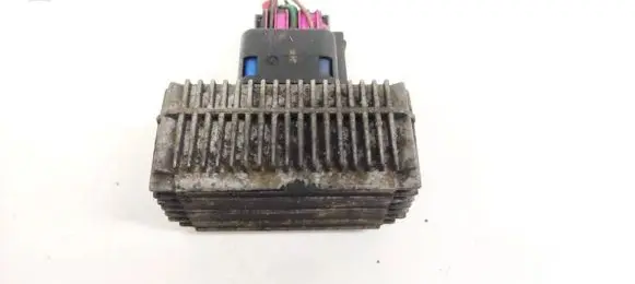 Opel Zafira B Glow plug pre-heat relay 55353011 51299014B
