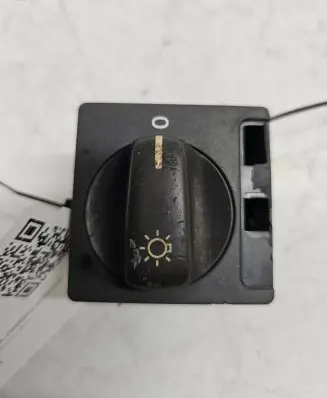 Volvo S70 V70 V70 XC Light switch 30739333