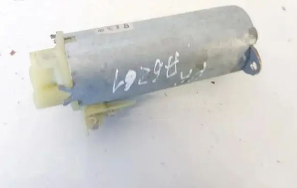Volvo XC90 Seat adjustment motor 0130002532 198397-104