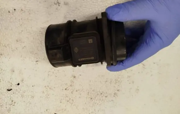 Nissan Qashqai Mass air flow meter 8200651315 5WK97020 H8200655623