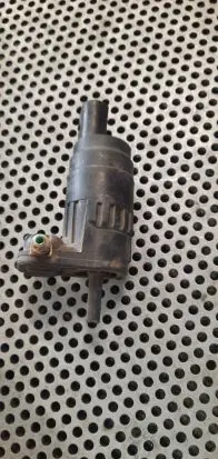 Volkswagen Multivan T5 Windscreen/windshield washer pump 29022734 240608
