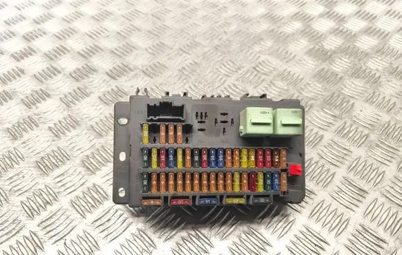 Mini One - Cooper R50 - 53 Fuse module 1509011