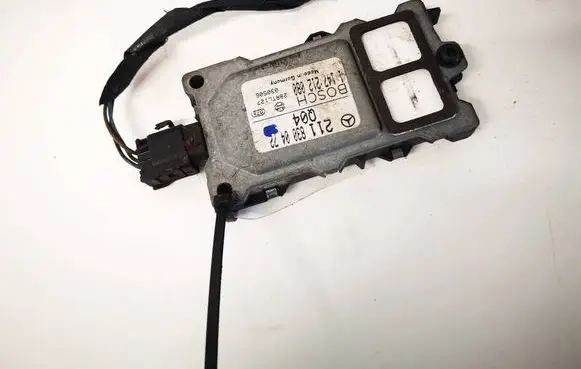 Mercedes-Benz C W203 Coolant fan relay 2118300472