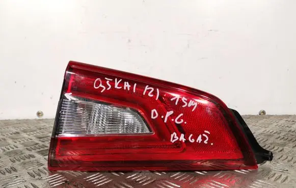 Nissan Qashqai Tailgate rear/tail lights 265504EA5A