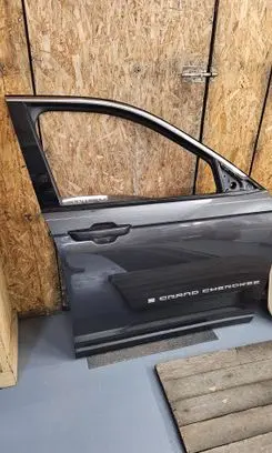 Jeep Grand Cherokee WL Front door 