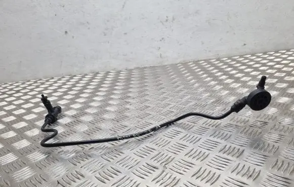 Volkswagen PASSAT B6 Clutch pipe/line 1K0721468A