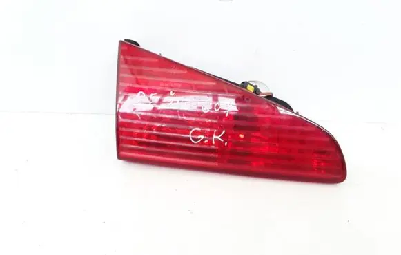 Peugeot 607 Tailgate rear/tail lights