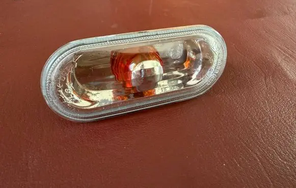 Volkswagen Transporter - Caravelle T5 Front fender indicator light 7H0949117