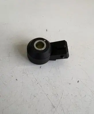 Jeep Grand Cherokee Detonation knock sensor 05033316AA 05033316A