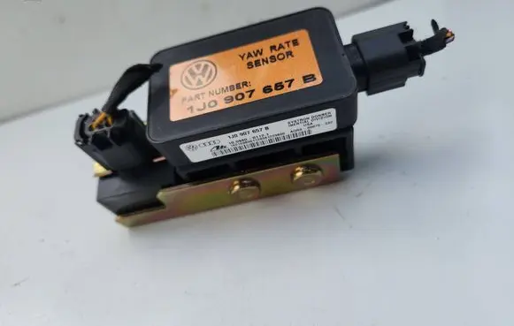 Volkswagen Golf IV ESP acceleration yaw rate sensor 1J0907657B 1J0907651A