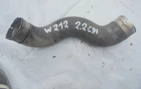 Mercedes-Benz E W212 Intercooler hose/pipe A2045283282