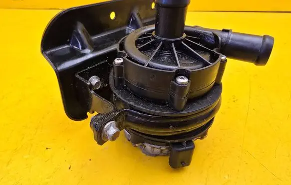 MG ZS Electric auxiliary coolant/water pump 10625728 0392024076