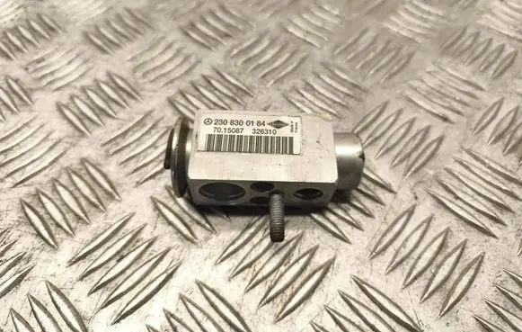 Mercedes-Benz E W211 Air conditioning (A/C) expansion valve 2308300184 326310 7015087