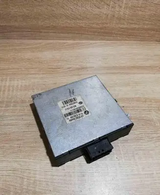 BMW 3 E90 E91 Voltage converter/converter module 9253208 8ES00947921