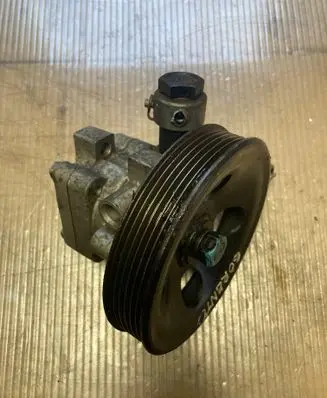 KIA Sorento Power steering pump 422A2DC2