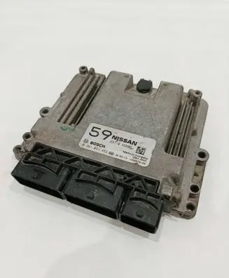 Nissan Qashqai Engine control unit/module 237104EB0E 1039S76108 0281031463