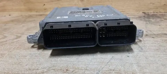 Volvo XC90 Engine control unit/module 30771550AB