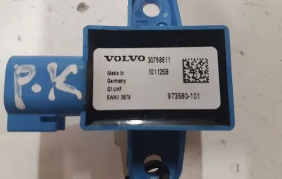 Volvo XC60 Airbag deployment crash/impact sensor 30798511