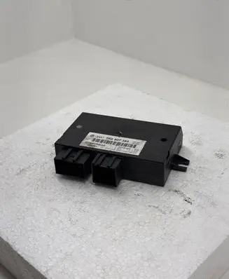 Audi A4 S4 B7 8E 8H Tow bar trailer control unit/module 1K0907383 506151