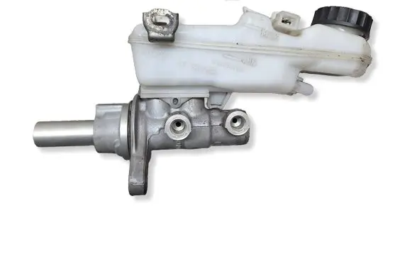 Toyota Verso Master brake cylinder 4720109570 0204255239 0204Y24451