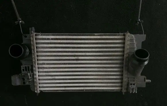 Opel Meriva B Intercooler radiator 13337687 W683001