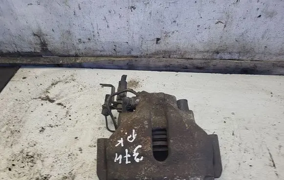 Audi A4 S4 B5 8D Front brake caliper 