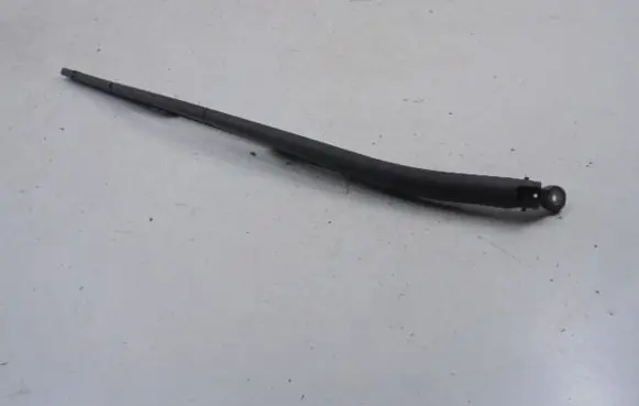 Fiat Croma Front wiper blade arm