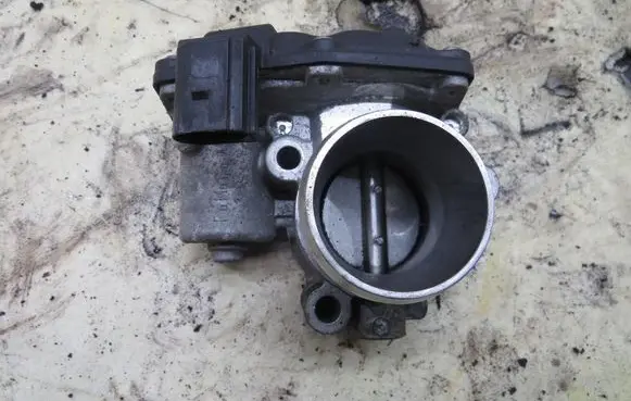 Ford Fiesta Throttle valve GMAUTO4574097