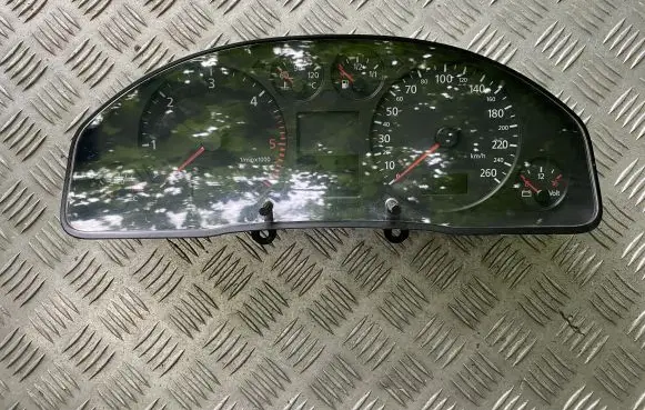 Audi A6 S6 C5 4B Speedometer (instrument cluster) 4B0920900CX 110308947000