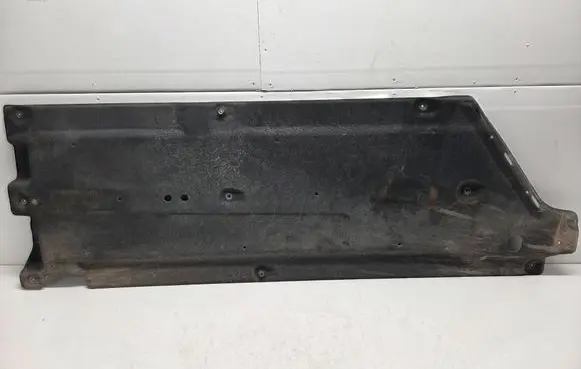 KIA Stonic Center/middle under tray cover 84225H8000