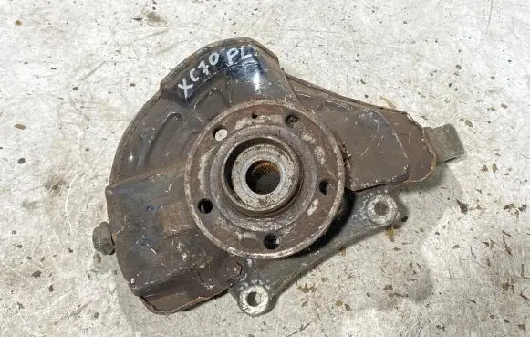 Volvo XC70 Front wheel hub spindle knuckle