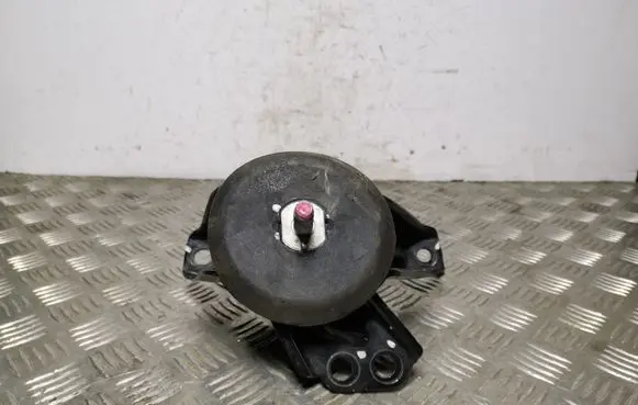 Hyundai Tucson LM Engine mount bracket 21810D7000