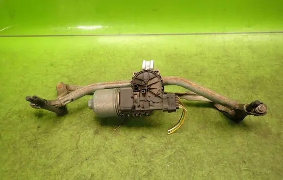 Peugeot 207 Front wiper linkage and motor
