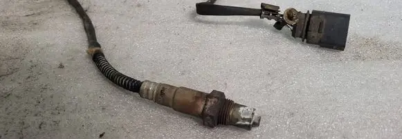 Audi A8 S8 D3 4E Lambda probe sensor 077906265