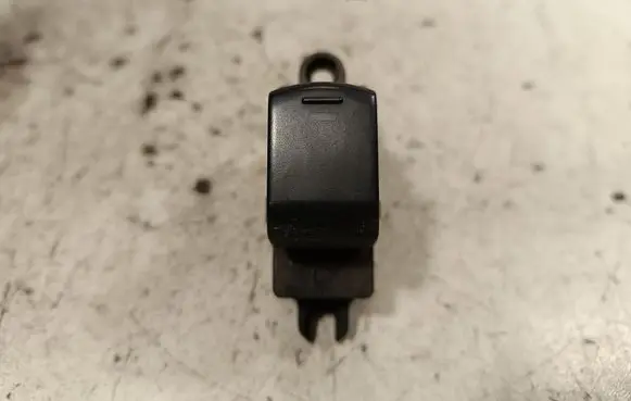 Nissan Navara D40 Electric window control switch 25411EA00A