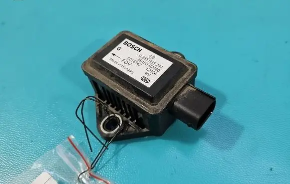 Toyota Corolla Verso E121 ESP acceleration yaw rate sensor 0265005297 IMPRK1592683