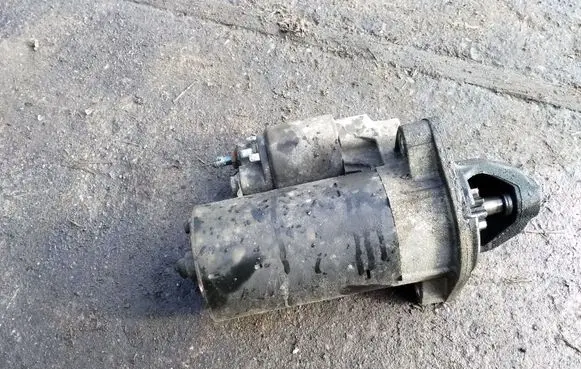 BMW 5 E39 Starter motor