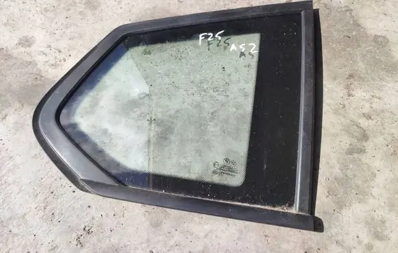 BMW X3 F25 Rear side window 7205624